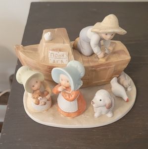 Masterpiece "Circle Of Friends" Noah's Ark